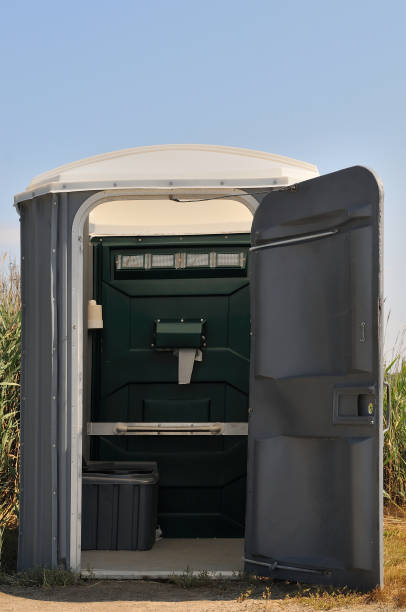 Best Luxury portable toilet rental  in Charlestown, IN